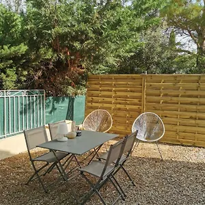 Appartement T2 Avec Exterieur Au Coeur Du Vaucluse, Châteauneuf-de-Gadagne